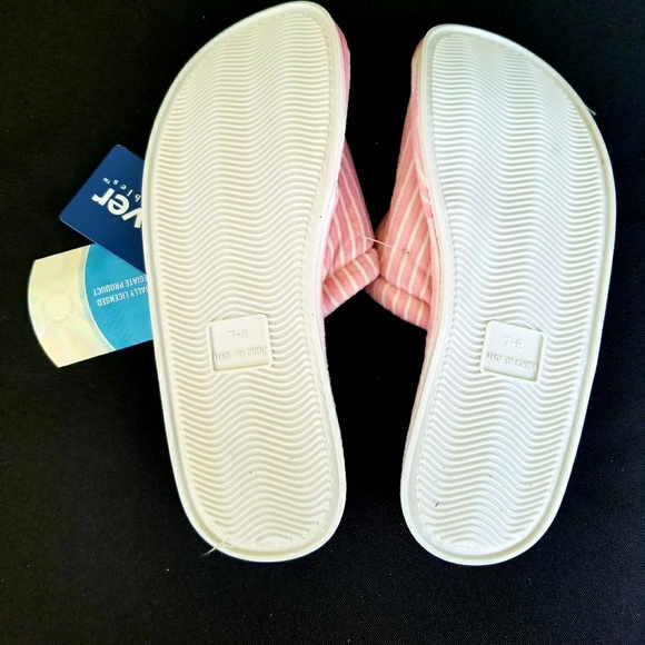 NWT Michigan State Women's Med Pink/Wht Slippers - Picture 4 of 4